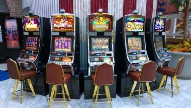 baim 4d Macau Pools live-dealer table interface showing real-time broadcast and betting controls